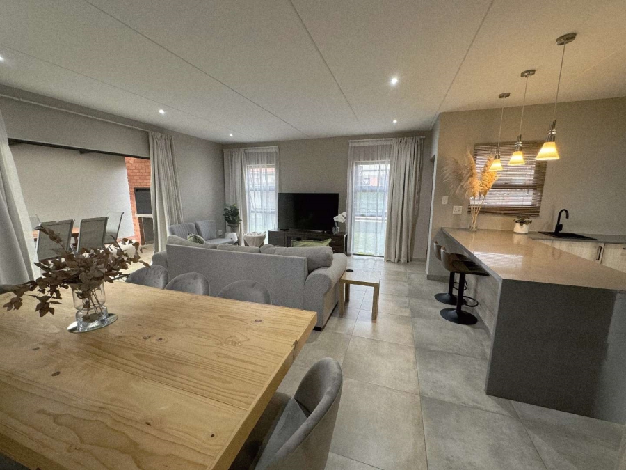 3 Bedroom Property for Sale in Langenhovenpark Free State